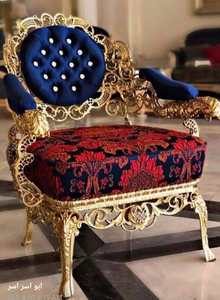 Sofá Individual de Lujo para Sala de Estar con Estructura de Madera Maciza Tallada a Mano y Asiento Acolchado - Product Image 2