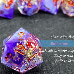 طقم نرد DND مصنوع من الراتنج الحرفي ، دخان أزرق أرجواني مذهل مع زهور للأبراج المحصنة والتنين RPG - Product Image 4