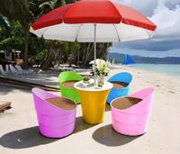 Ensemble de tables et chaises de plage en plastique léger et durable, résistant à l'eau, empilable, facile à transporter, design moderne pour hôtel, couleur lait