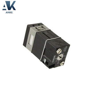 CROUZET 81506920 contrôleur ADJ FREQ GEN générateur de fréquence pneumatique de pulvérisation/valve d'impulsion pneumatique - Product Image 1