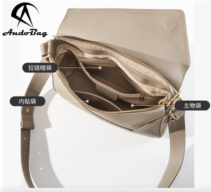 กระเป๋าหนังแท้ AndoBag รุ่นใหม่ แฟชั่นสำหรับผู้หญิง กระเป๋าสะพายข้างแบบมีช่องใส่ของใต้แขน ดีไซน์แบบหมอนอิงอเนกประสงค์ กระเป๋าสำหรับเดินทาง รุ่น 2667 - Product Image 5