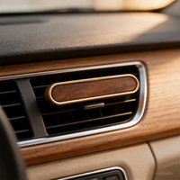 Diffuseur d'air en bois massif pour grille d'aération de voiture, avec logo laser personnalisé, accessoire d'intérieur automobile, vente en gros