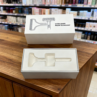 Coffret Cadeau Rasoir de Sécurité Blanc Fait Main avec Boîte en Carton et Options Personnalisables