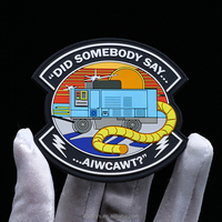 Écussons en caoutchouc PVC 3D souples et écologiques en gros, fournisseur d'usine, badges de chapeau en caoutchouc 3D gaufré, étiquettes nominatives à coudre