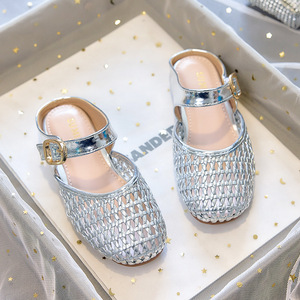Sandales d'été à bout fermé de style français pour filles, respirantes, en cuir PU tissé, talon plat, antidérapantes, chaussures de plage pour les petites filles - Product Image 4