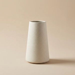 Vaso Conico in Ceramica Opaca Minimalista - Fioriera Artigianale Stile Nordico Moderno per Arredamento <span class=keywords><strong>Casa</strong></span> <span class=keywords><strong>e</strong></span> Composizioni Floreali Nuziali - Product Image 6