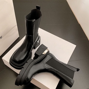 Botas de media pantorrilla ajustadas, modernas y versátiles para mujer, para otoño e invierno, con tacones gruesos. - Product Image 6