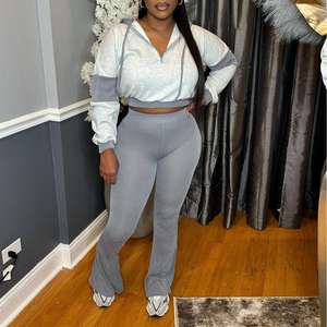 Ensemble mode femme : haut court à capuche à manches longues et pantalon évasé côtelé moulant pour le printemps - Product Image 2