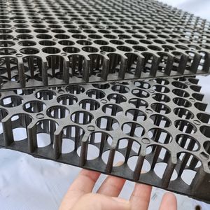 Pannello di drenaggio in plastica HDPE nero 500x500 sottoporla piastra di drenaggio per giardino pensile per piantare serbatoio Garage prato abbellito piano di calpestio - Product Image 6