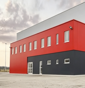 Kit de hangar modulaire préfabriqué en panneaux sandwich isolés, structure en acier, charpente métallique, entrepôt, logistique, usine, grange - Product Image 1