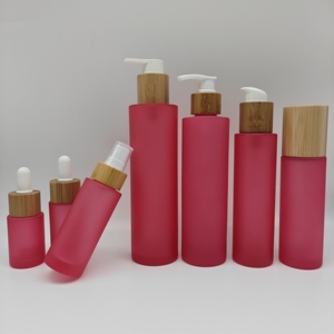 20ml 30ml 50ml 100ml 120ml 150ml 200ml Flacon en verre dépoli <span class=keywords><strong>rouge</strong></span> avec pompe compte-gouttes en bambou pour soins de la peau sérum parfum - Product Image 5