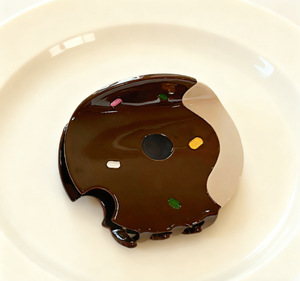 Nuevo Estilo de Pinza para el Cabello de Acetato con Lazo Dulce y Lindo Clip de Fresa para Niñas, Pinza de Tiburón para la Parte Trasera de la Cabeza con Diseño de Donut de Chocolate - Product Image 3