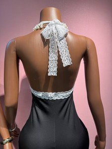 <span class=keywords><strong>Tuta</strong></span> Estiva con Halter e Inserti in <span class=keywords><strong>Pizzo</strong></span> a Contrasto, Vita Alta, Stile Retrò Minimalista, Casual e <span class=keywords><strong>Sexy</strong></span>, con Pantaloni Capri - Product Image 4