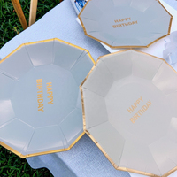 Assiette jetable en papier décagonale pour décoration de fête pastel, avec logo doré et bordure dorée, vaisselle pour les voyages