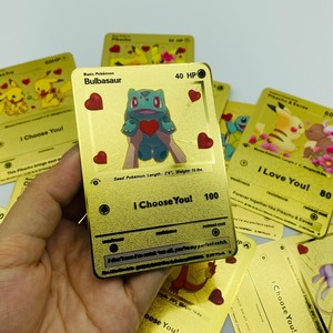 Cartes Pikachu Van Gogh avec chapeau en feutre gris et carte en métal doré - Product Image 5