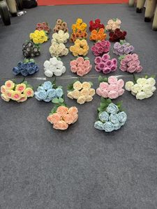 Bouquet di 9 Rose Artificiali in Seta, Eleganti Fiori per Matrimoni e Decorazioni per la Casa, 9 Fiori Finti con Foglie Verdi e Steli - Product Image 6