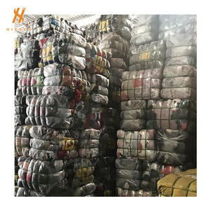 Venta al Por Mayor de Pacas de Ropa de Lujo Usada para Niños y Bebés de Marcas Mixtas - Product Image 4