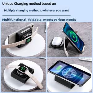 Cargador Inalámbrico Magnético 3 en 1 Plegable, Compatible con Teléfono, Reloj y Auriculares, con Banco de Energía y <span class=keywords><strong>Carga</strong></span> Rápida de 15W para Uso en Exteriores - Product Image 3