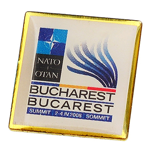 Badges en métal à fixation par épingle, épingles en émail dur et souple, impression offset UV - Product Image 4