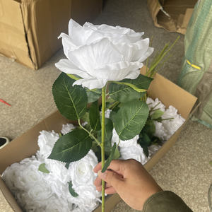 Bunga Mawar Putih Simulasi Sutra Grosir Pabrik, Ukuran Besar 14cm, untuk Dekorasi Bunga Pernikahan - Product Image 3