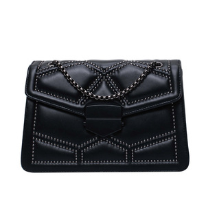 Chaîne classique en cuir PU dames sacs à <span class=keywords><strong>main</strong></span> Rivet mode femme sacs bandoulière bandoulière petit <span class=keywords><strong>rabat</strong></span> sacs à <span class=keywords><strong>main</strong></span> - Product Image 1