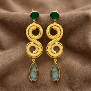 Boucles d'oreilles clous en onyx vert tourbillonnant plaqué or 14 carats et rhodium, boucles d'oreilles clous Enchantement Doré - Product Image 3