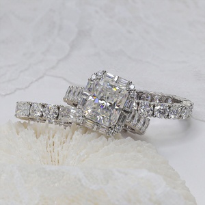 화려한 모이사나이트 반지 세트 925 스털링 실버 D VVS1 5ct 빛나는 모이사나이트 다이아몬드 반지 - Product Image 2