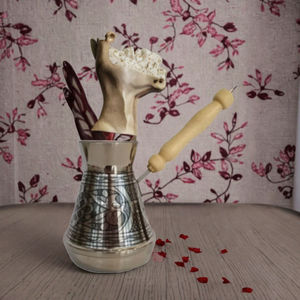 Termo Moderno de Acero Inoxidable con Aislamiento al Vacío para Café Turco y Té Marroquí, Mantiene el Calor Durante 24 Horas para Todos - Product Image 3