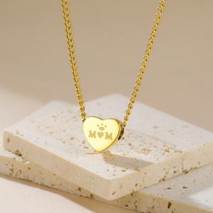 Vente chaude En Acier Inoxydable Coeur Collier Famille Bijoux Cadeau Amant Vous Maman Père Fils Fille Collier Cadeau - Product Image 2