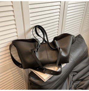 Bolsos de Hombro para Mujer, Proveedores, Venta al <span class=keywords><strong>Por</strong></span> <span class=keywords><strong>Mayor</strong></span> Personalizada, Nuevos Bolsos de Cuero OEM de Gran Capacidad, Bolsos de Axila - Product Image 6