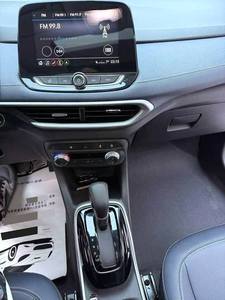 Chevrolet Trax 2021 Usado en España, Volante a la Izquierda, Motor Turbo, Asientos de Cuero, Cámara Trasera, Portaequipajes de Aluminio, Neumáticos R17 - Product Image 4