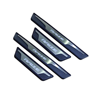 WZXD - Protectores de Umbral de Puerta con LED para los Modelos 2022 y 2023 - Product Image 3