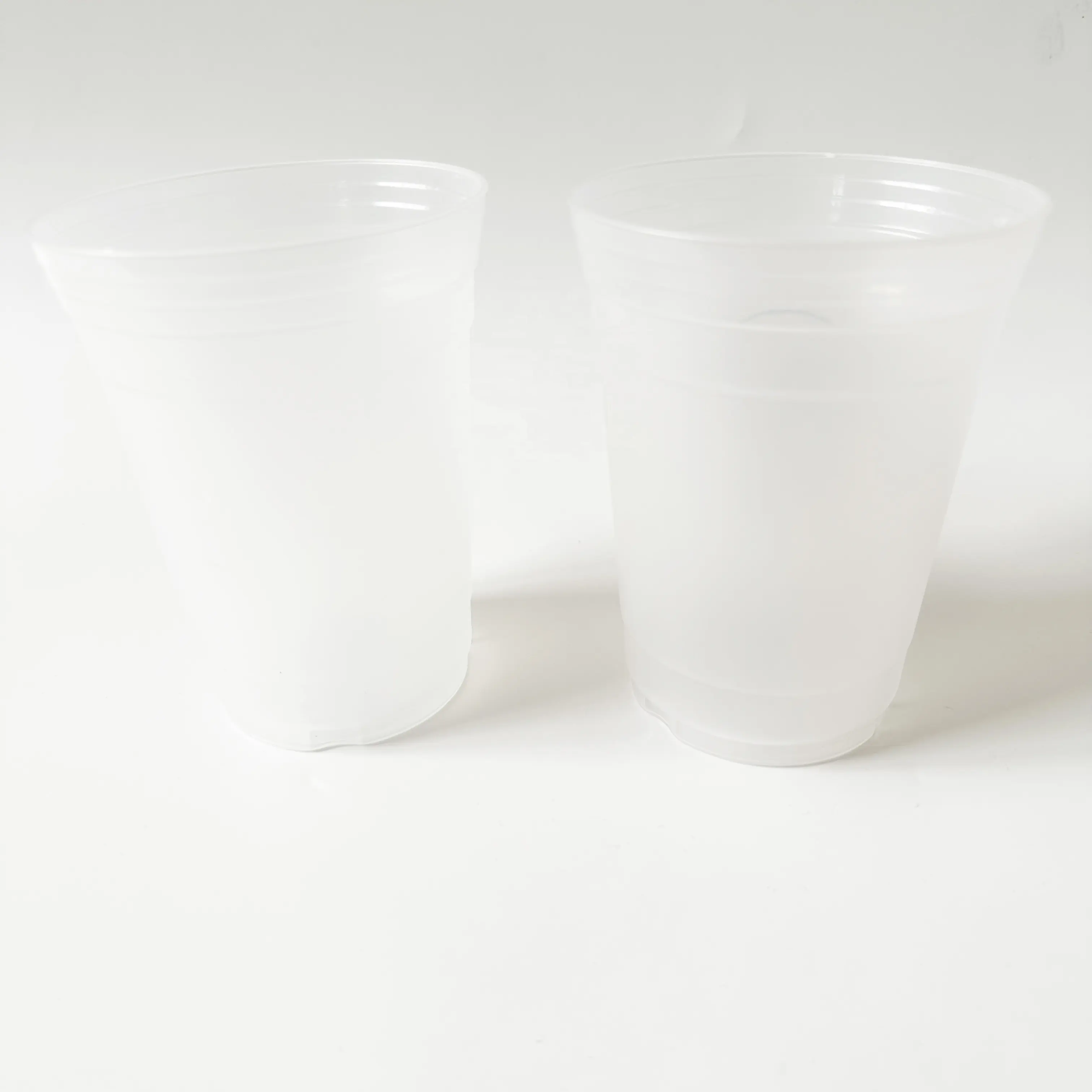 Özelleştirilmiş 16 OZ kullanımlık plastik buzlu kahve çay su bira içecek fincan bar kulübü festivali parti için