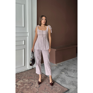 Ensemble 2 pièces Shantuk en lin lilas : Blouse à bretelles style gilet et pantalon, tenue courte, MOQ 2 pièces - Product Image 2