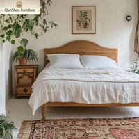 Lit double en bois massif de style vintage 1,8 m, couleur bois naturel, style nordique, design américain simple et moderne