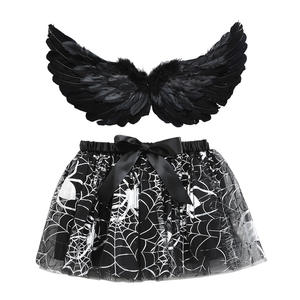 Conjunto <span class=keywords><strong>de</strong></span> disfraces <span class=keywords><strong>de</strong></span> Halloween <span class=keywords><strong>de</strong></span> 4 piezas para niñas, negro con estrella, tela <span class=keywords><strong>de</strong></span> araña, falda tutú <span class=keywords><strong>de</strong></span> malla impresa, sombrero <span class=keywords><strong>de</strong></span> <span class=keywords><strong>bruja</strong></span>, escoba, alas <span class=keywords><strong>de</strong></span> plumas - Product Image 6