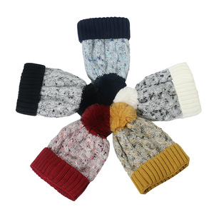 <span class=keywords><strong>Bonnet</strong></span> en tricot torsadé pour <span class=keywords><strong>femme</strong></span> avec <span class=keywords><strong>pompon</strong></span>, doublure polaire, effet mélange, chaud pour l'hiver, avec fausse fourrure, logo personnalisé, OEM, vente en gros - Product Image 4