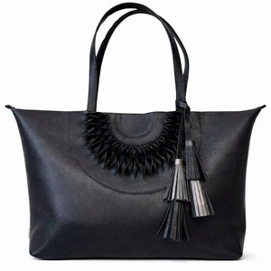 Sac à main en cuir véritable pour femmes, de haute qualité, moderne, avec fermeture éclair et chaînes, idéal pour le bureau au quotidien, meilleur prix du marché - Product Image 2