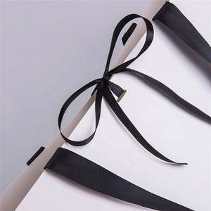 Sacs en papier pliables réutilisables personnalisés avec logo pour les vêtements et les chaussures - Product Image 6