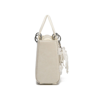Sac à bandoulière élégant en dentelle blanche et décor de nœud, sac à main tendance à carreaux en dentelle avec breloque perle pour femmes, sac à bandoulière à poignée supérieure pour la fête