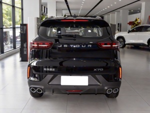 Il JETOUR X70 1.5T DCT Dream Edition 2023 a 7 Posti È un SUV di Medie Dimensioni Progettato per Famiglie. - Product Image 6