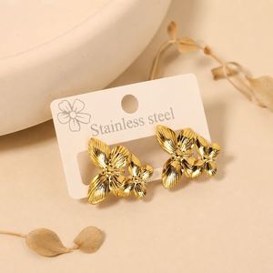 Boucles d'oreilles pendantes tendance en acier inoxydable plaqué or 18 carats, motif fleur style punk, finition brillante, cadeau pour femme, bijoux de mode - Product Image 2