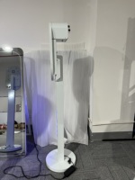 Drop Shipping Machine de cabine photo selfie interactive à écran tactile miroir de 13.3 pouces pour les fêtes ou les mariages