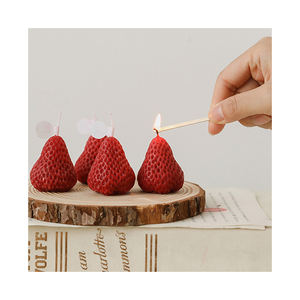 Vela De Parafina en forma De fresa, <span class=keywords><strong>velas</strong></span> aromáticas decorativas, Vela perfumada De cera De soja para cumpleaños, boda - Product Image 1