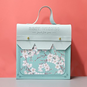高档定制logo设计师盒纸盒纸板磁性礼品盒带皮革手柄 - Product Image 5
