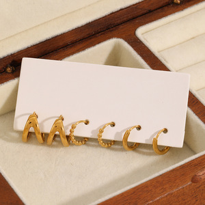 Pendientes Huggie de Acero Inoxidable Color Oro 18K, Diseño de Anillo Circular con Bola, Estilo Geométrico para Uso Diario ZH004 - Product Image 2