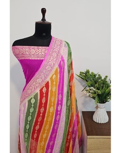 Sari en Georgette Khaddi Banarasi Pur Tissé à la Main Haut de Gamme Tissu Doux Travail Intricate de Zari Drapage Luxueux pour Mariages Festivals - Product Image 6