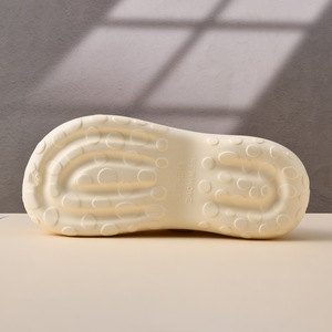 Sandales à enfiler pour femmes, semelles épaisses, talon de 5 cm, respirantes, antidérapantes, légères, imperméables, chaussures souples à bout couvert - Product Image 3