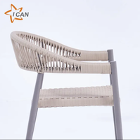 Chaises empilables de patio de vente chaude meubles de jardin chaises de salle à manger en osier chaises de corde d'accoudoir de restaurant de rotin