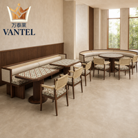 Ensemble de mobilier moderne pour hôtels et restaurants, banquettes sur mesure, tables et chaises pour projets hôteliers